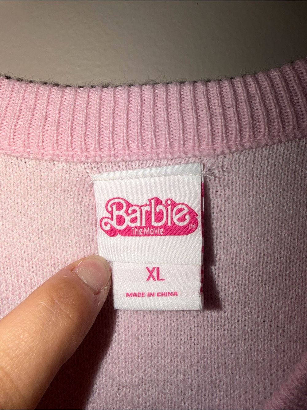 Barbie The Movie Hot Topic Pink Gingham Plaid Knit Sweater Cardigan XL - Picture 6 of 8